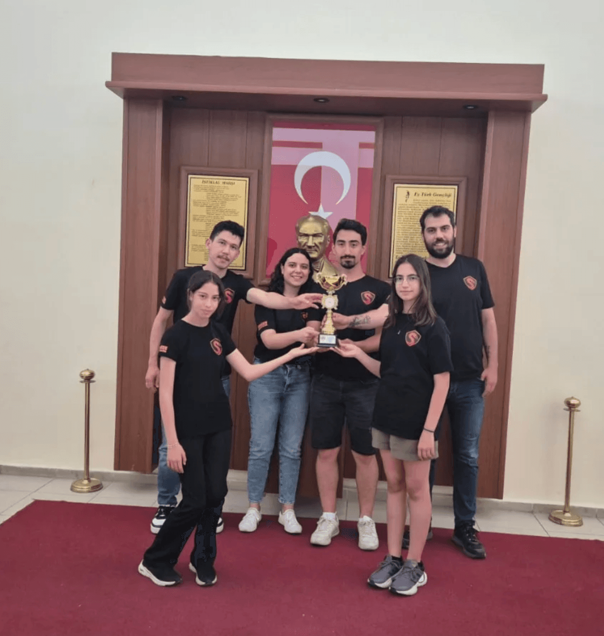 Dragon Satranç kupa başarısı